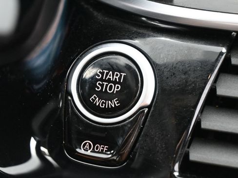 Used 2022 BMW 530i w/ Premium Package image 38