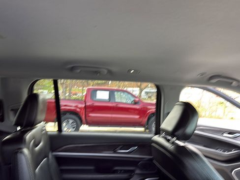 Used 2023 Jeep Grand Cherokee L Limited image 35