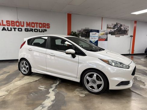 Used 2018 Ford Fiesta ST FWD image 15