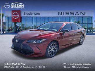 Used 2019 Toyota Avalon Touring FWD video 1
