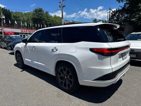 New 2026 Lexus TX 500h AWD image 4