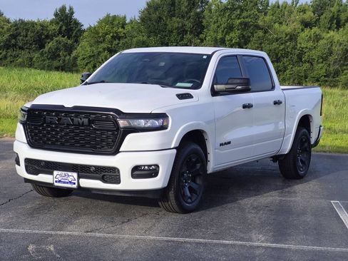 Used 2025 RAM 1500 Lone Star AWD/4WD image 3