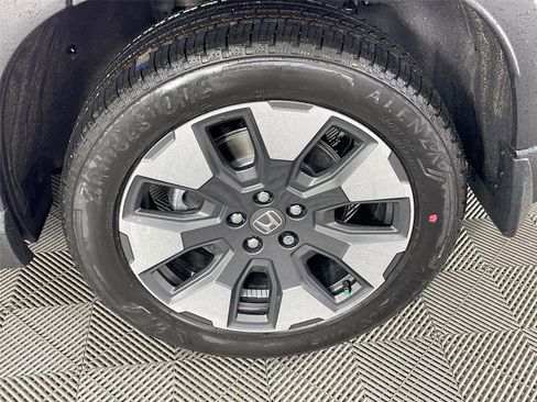 New 2026 Honda Pilot Touring image 8