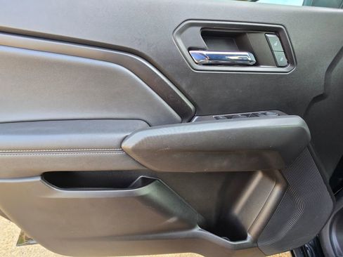 Used 2024 Chevrolet Colorado LT w/ LT Convenience Package RWD image 16