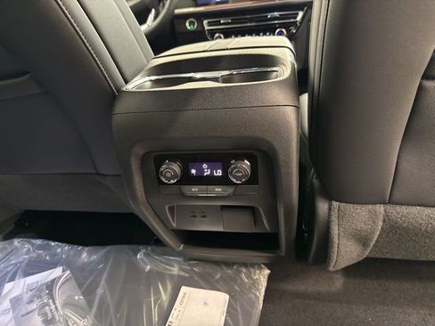 New 2026 Chevrolet Traverse Z71 AWD/4WD image 14