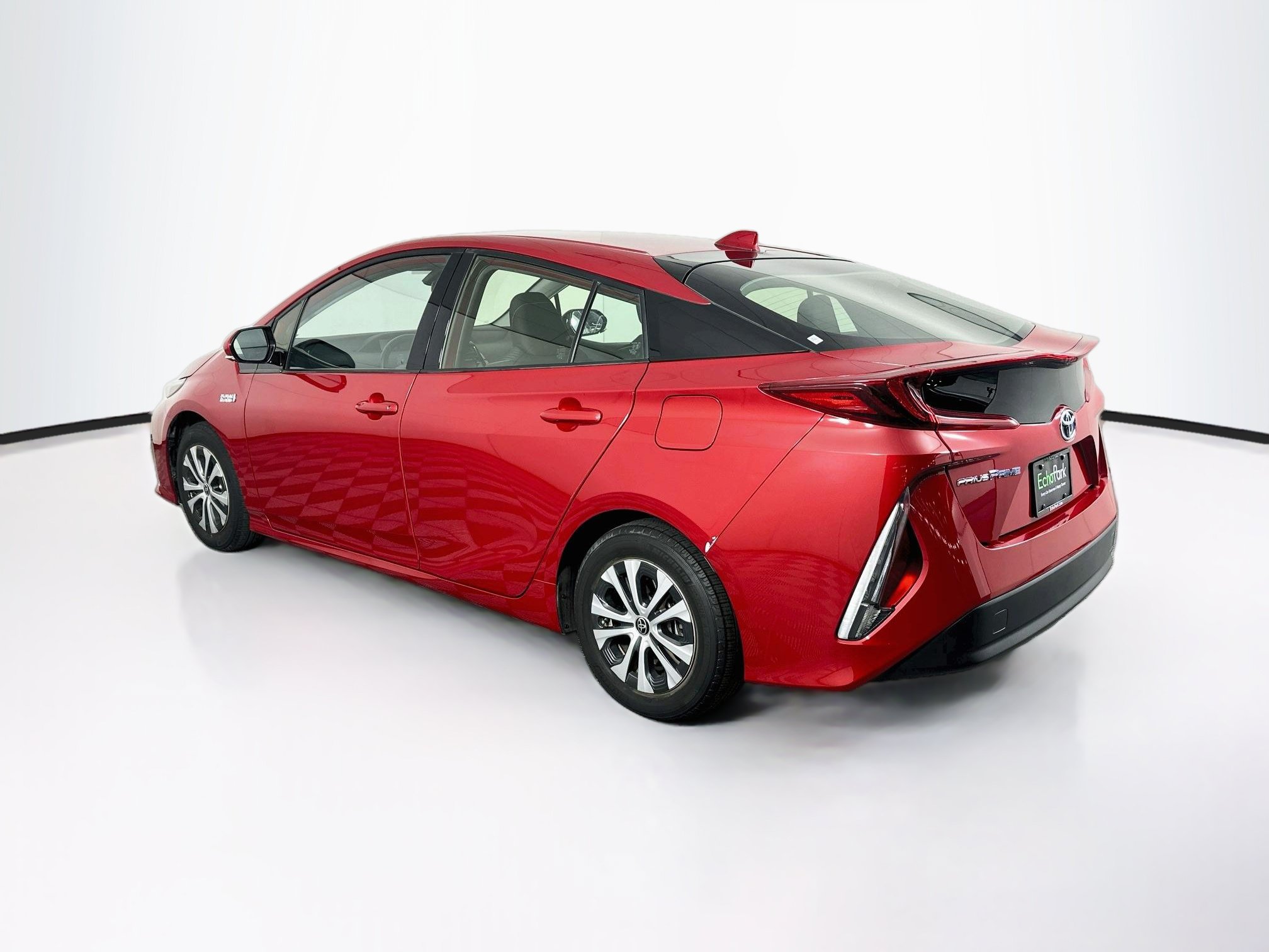 Used 2020 Toyota Prius Prime LE w/ Carpet Mat Package FWD image 5