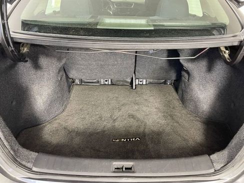 Used 2015 Nissan Sentra SV FWD image 17
