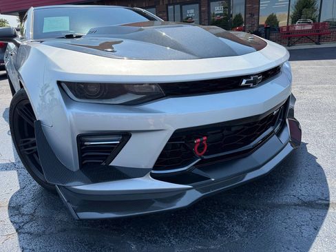 Used 2017 Chevrolet Camaro SS RWD image 2