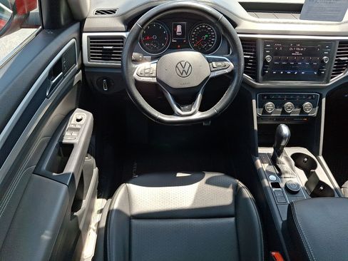 Certified 2021 Volkswagen Atlas SE w/ Panoramic Sunroof Package AWD/4WD image 12