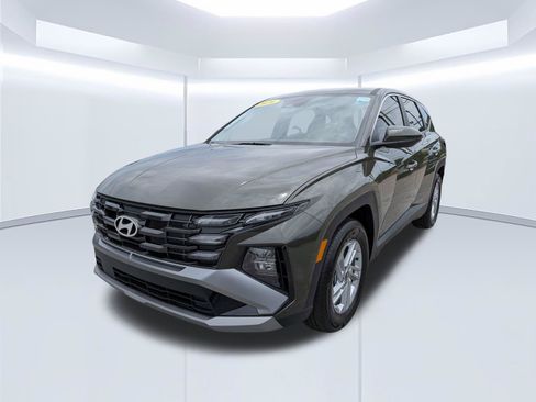 Certified 2026 Hyundai Tucson SE FWD image 8