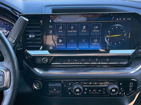 Used 2024 Chevrolet Silverado 2500 LTZ w/ LTZ Plus Package image 3