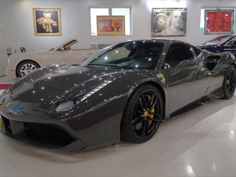 Used 2018 Ferrari 488 GTB RWD image 6