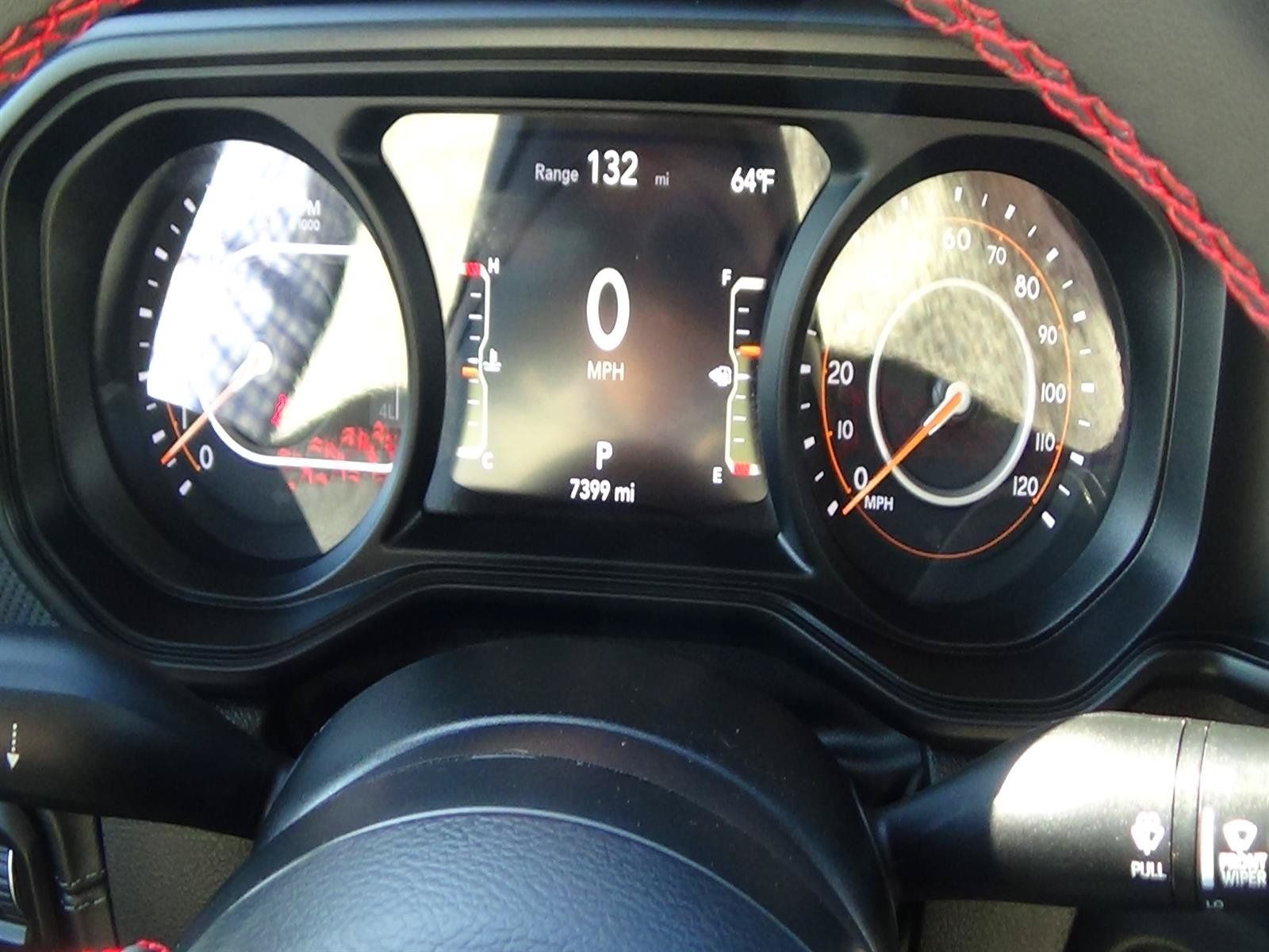 Used 2024 Jeep Gladiator Rubicon w/ Technology Group AWD/4WD image 20