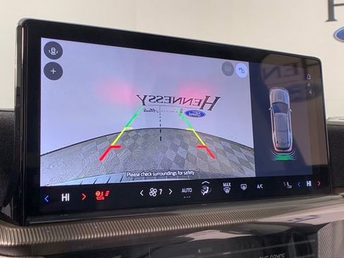 Used 2025 Ford Explorer Active w/ Active Comfort Package image 13