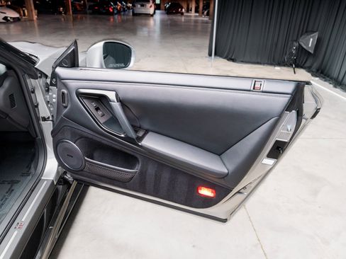 Used 2024 Nissan GT-R Premium w/ Floor Mat Package image 50