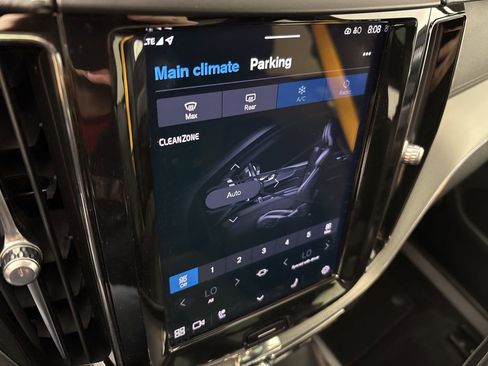 Used 2024 Volvo XC60 T8 Polestar w/ Protection Package Premier image 29