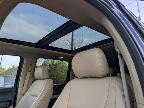 Used 2019 Ford F250 Lariat w/ Lariat Ultimate Package image 30