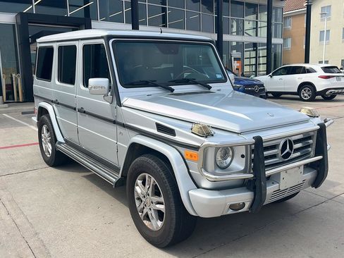 Used 2011 Mercedes-Benz G 550 image 2