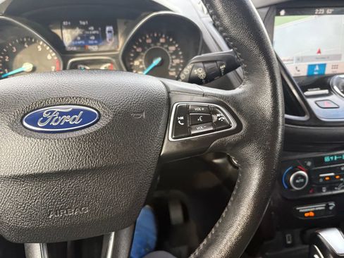 Used 2018 Ford Escape Titanium w/ Ford Safe & Smart Package image 37