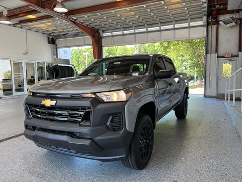 New 2026 Chevrolet Colorado W/T w/ WT Custom Package RWD image 4