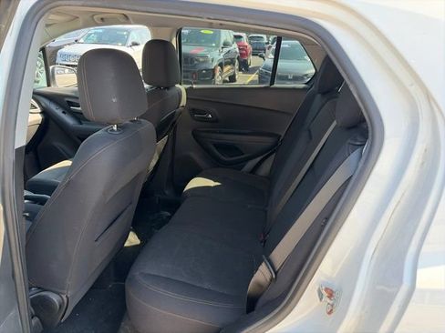 Used 2019 Chevrolet Trax LS w/ Tint and Cruise Package FWD image 11