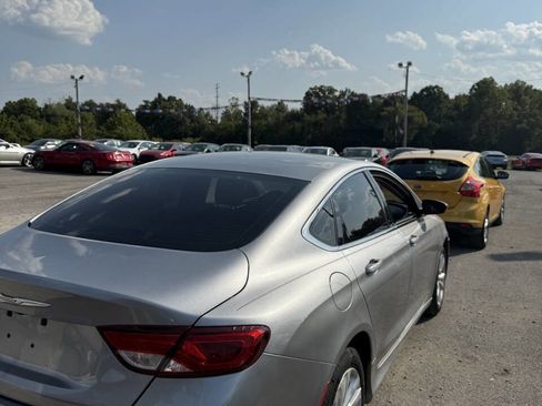 Used 2016 Chrysler 200 Limited FWD image 7