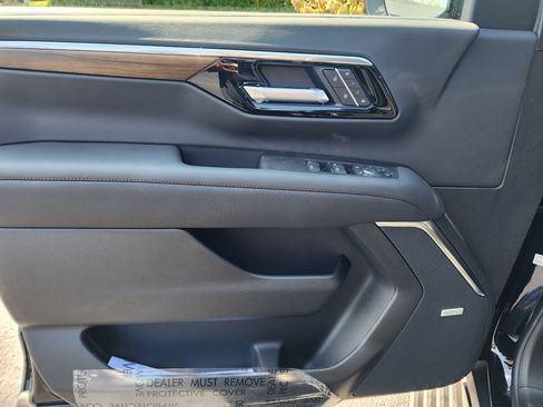 New 2025 Chevrolet Tahoe High Country image 24