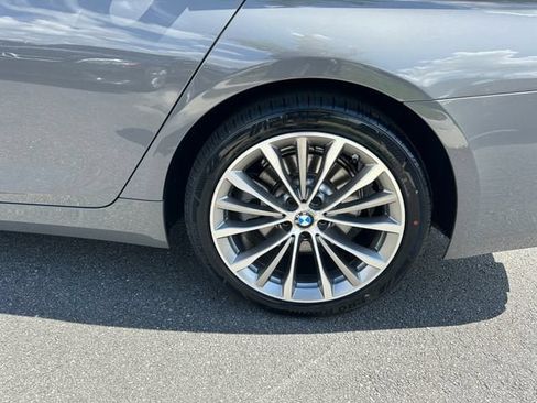 Used 2021 BMW 530i w/ Premium Package RWD image 34