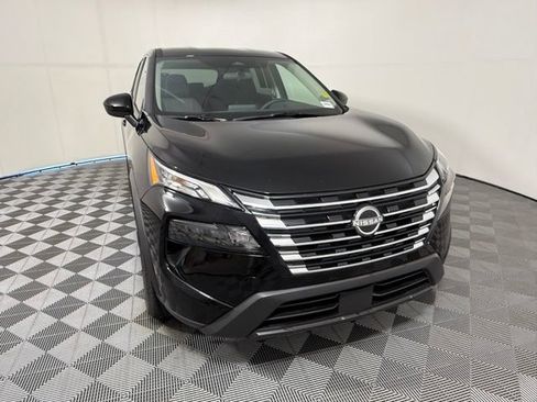 Used 2026 Nissan Rogue SV FWD image 8