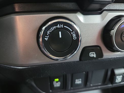 Used 2022 Toyota Tacoma SR5 w/ Trail Edition AWD/4WD image 20