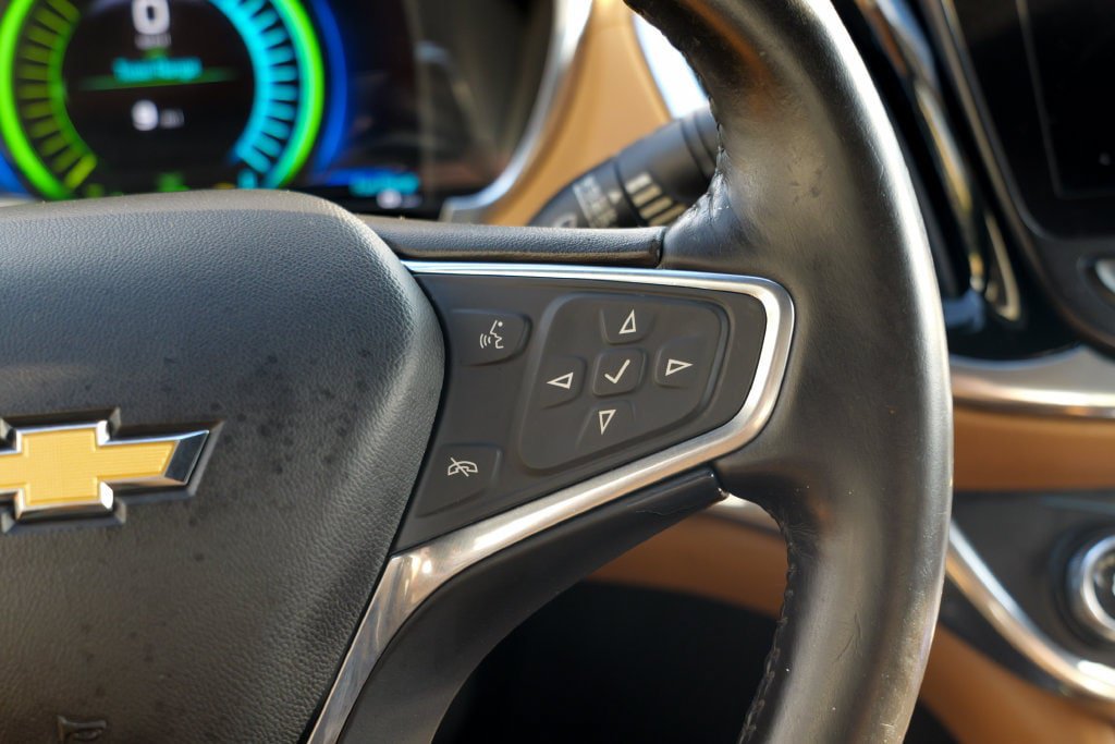 Used 2018 Chevrolet Volt Premier w/ Driver Confidence Package FWD image 45