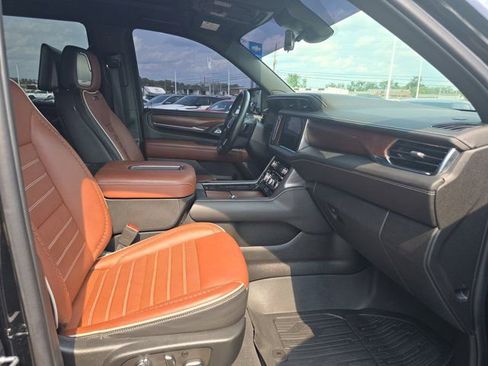Used 2023 GMC Yukon Denali Ultimate image 21