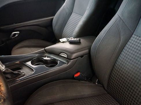 Used 2018 Dodge Challenger R/T w/ Blacktop Package image 28