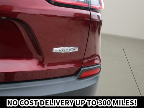 Used 2019 Jeep Cherokee Latitude Plus w/ Cold Weather Group AWD/4WD image 34