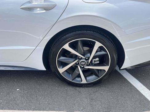 Used 2022 Hyundai Sonata SEL Plus w/ Preferred Accessory Package FWD image 9