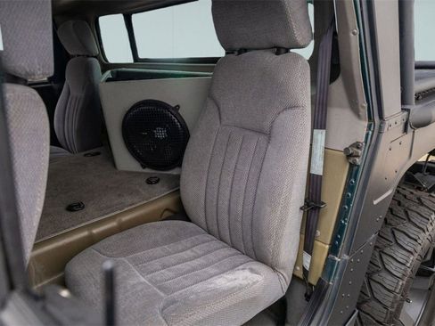 Used 1996 HUMMER H1 4-Door Hard Top image 24