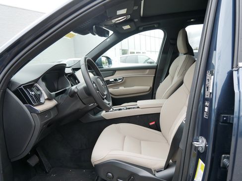 New 2026 Volvo XC90 B6 Plus AWD/4WD image 5