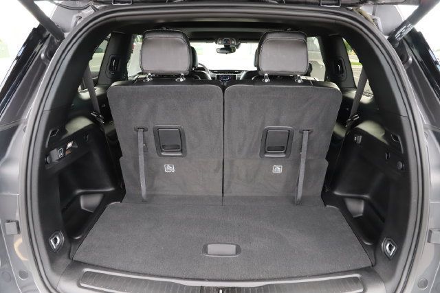 Used 2023 Jeep Grand Cherokee L Laredo AWD/4WD image 7