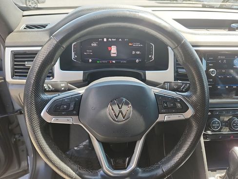 Used 2023 Volkswagen Atlas Cross Sport SEL R-Line AWD/4WD image 19