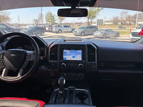 Used 2018 Ford F150 Lariat w/ Equipment Group 502A Luxury image 4