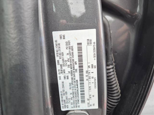 Used 2022 Ford Escape SE FWD image 24