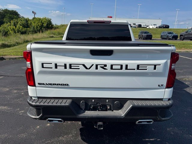 Used 2022 Chevrolet Silverado 1500 LT Trail Boss w/ Bed Protection Package AWD/4WD image 4