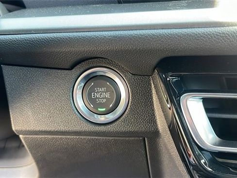 New 2026 Chevrolet Traverse LT w/ LPO, Floor Liner Package image 18