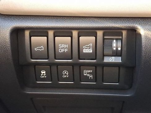 Used 2022 Subaru Forester Limited AWD/4WD image 29