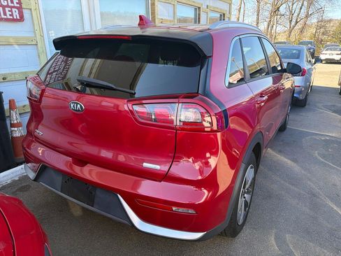Used 2018 Kia Niro LX FWD image 6