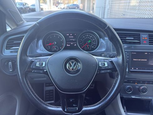 Used 2017 Volkswagen Golf Alltrack SEL image 14