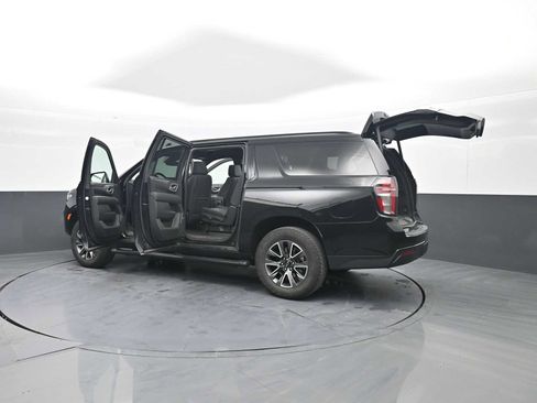 Used 2024 Chevrolet Suburban Z71 w/ Luxury Package image 47