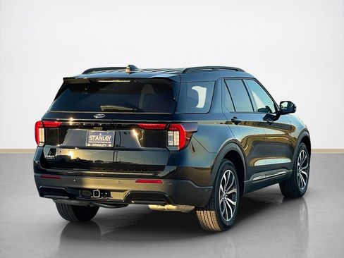 New 2026 Ford Explorer ST-Line image 7