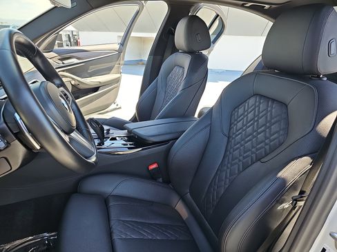 Used 2023 BMW 540i w/ M Sport Package image 15