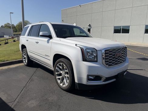 Used 2019 GMC Yukon Denali w/ Denali Ultimate Package image 16